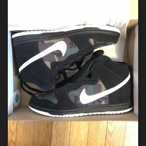 Nike SB black & camo